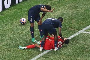 图片报：穆西亚拉腓骨骨折+几处韧带受伤，预计伤缺4-5个月