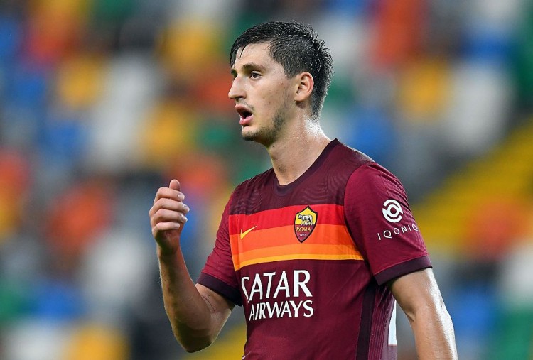 AG百家乐平台-记者：塞维利亚等多队都在追求库姆布拉，他今夏将离开罗马